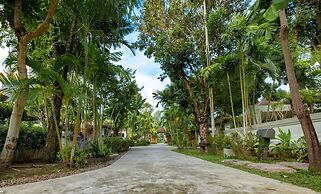 Phuket Ratchamaka Pool Villa