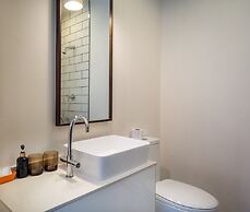 Phuket Ratchamaka Pool Villa