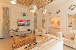 Smiling Cactus Villa