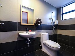 OYO 910 Hills Residence