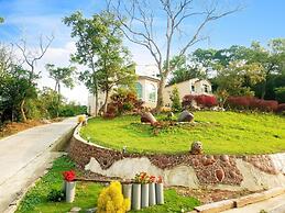 Moonshine B&B