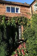 The Barns Country Guesthouse