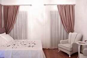 Alacati Butik Otelim