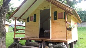 Apartmaji bungalovi i sotorisce Silva