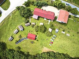 Apartmaji bungalovi i sotorisce Silva