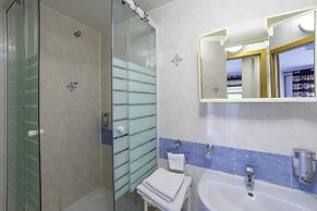 Apartmaji bungalovi i sotorisce Silva