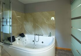 Apartmaji bungalovi i sotorisce Silva