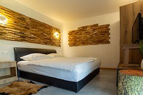 Apartmaji bungalovi i sotorisce Silva