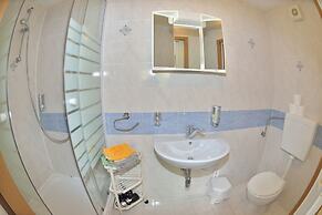 Apartmaji bungalovi i sotorisce Silva