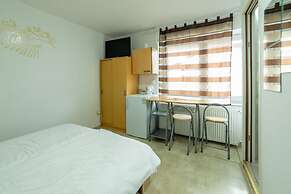 Apartmaji bungalovi i sotorisce Silva