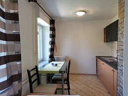 Apartmaji bungalovi i sotorisce Silva