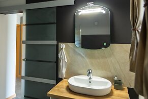 Apartmaji bungalovi i sotorisce Silva