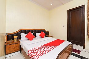 OYO 15835 Hotel City Palace