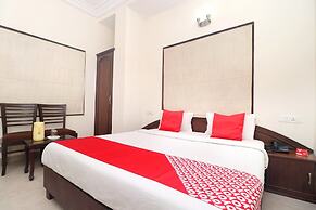 OYO 18964 Hotel Temple View