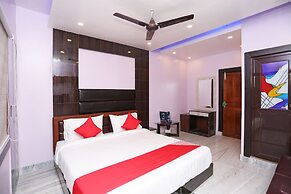 OYO 15578 Dora House