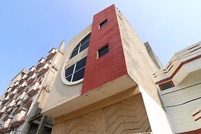 OYO 22090 Hotel Mall Residency