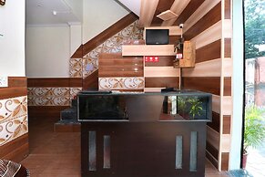OYO 22090 Hotel Mall Residency