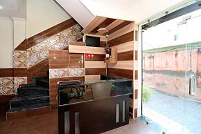 OYO 22090 Hotel Mall Residency