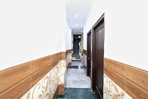 OYO 22090 Hotel Mall Residency