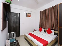 OYO 19535 Hotel Taj Niwas