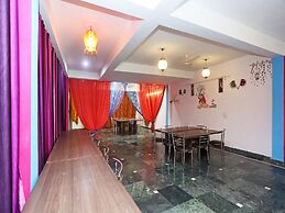 OYO 19535 Hotel Taj Niwas