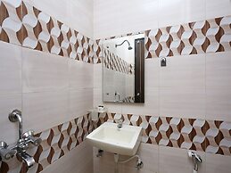 OYO 19535 Hotel Taj Niwas