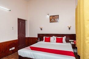 OYO 27809 Hotel Ganapathy Garden