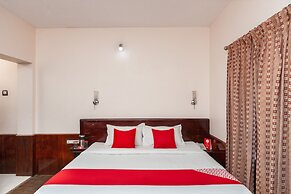 OYO 27809 Hotel Ganapathy Garden