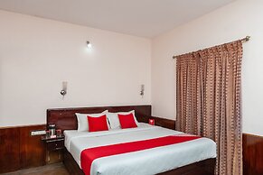 OYO 27809 Hotel Ganapathy Garden