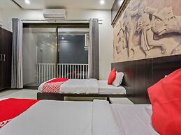 OYO 26117 Hotel Siddhivinayak Celebrations