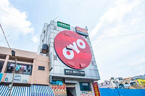 OYO Flagship 18338 White Fort