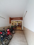 Janus Hotel