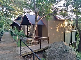 Arangala Forest Lodge