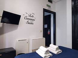 Flats Friends Plaza de la Reina