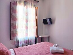 Flats Friends Plaza de la Reina