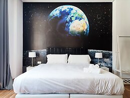 Flats Friends Plaza de la Reina