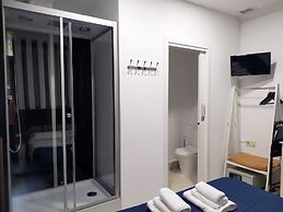 Flats Friends Plaza de la Reina