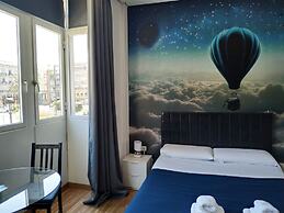 Flats Friends Plaza de la Reina