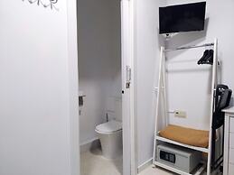 Flats Friends Plaza de la Reina