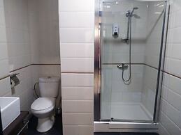 Flats Friends Plaza de la Reina