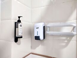 Flats Friends Plaza de la Reina