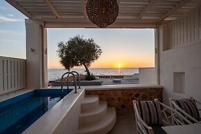 Aegean Melody Suites & Villa