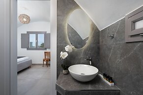 Aegean Melody Suites & Villa