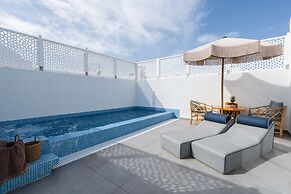 Aegean Melody Suites & Villa