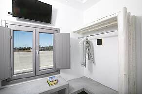 Aegean Melody Suites & Villa