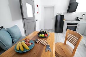 Aegean Melody Suites & Villa