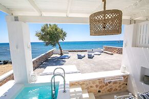 Aegean Melody Suites & Villa