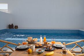 Aegean Melody Suites & Villa