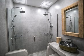 Aegean Melody Suites & Villa