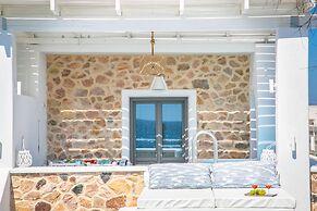 Aegean Melody Suites & Villa